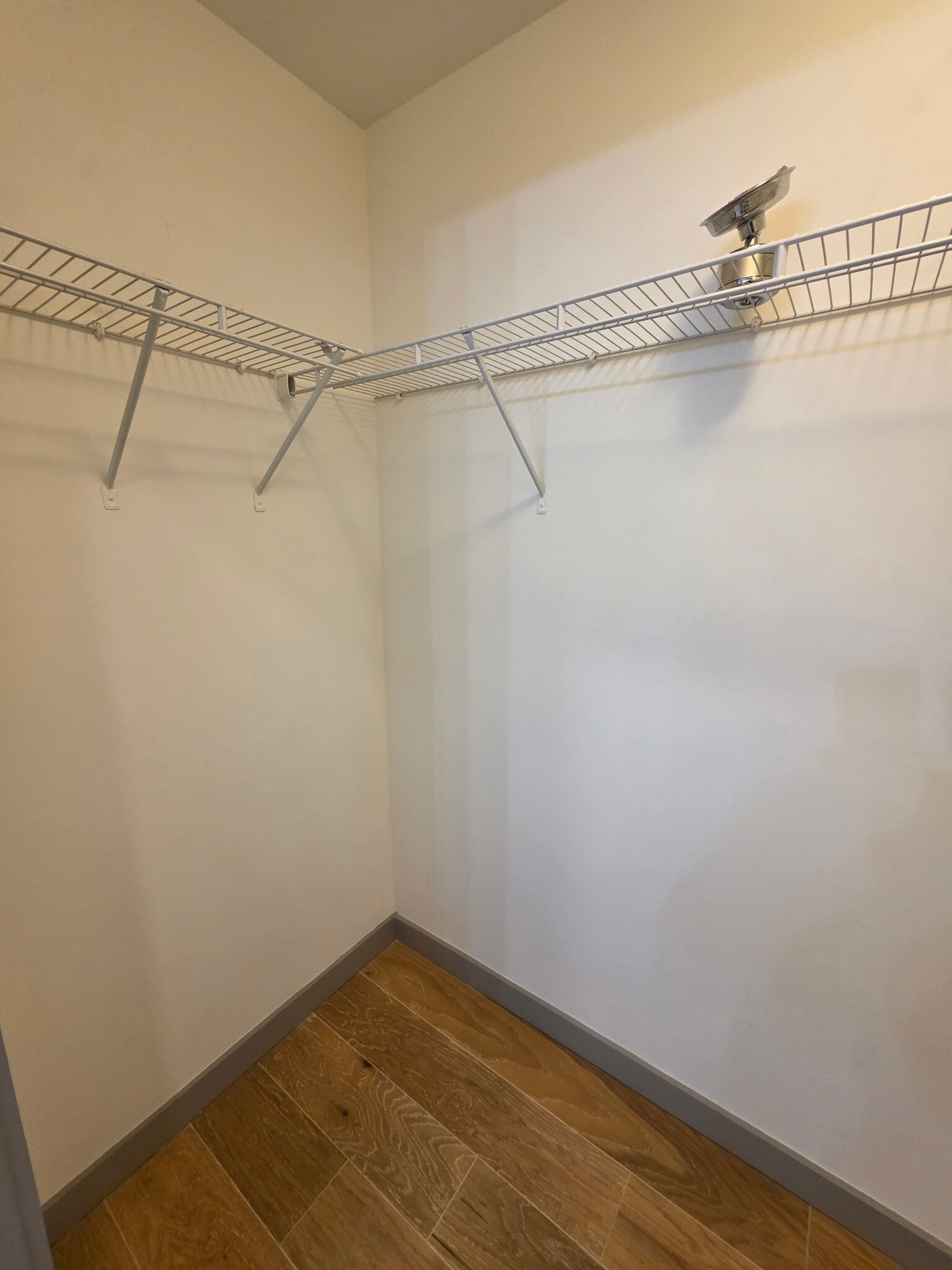 Closet - 400 Herron Dr