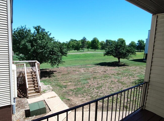 Building Photo - 3207 W Willow Knolls Dr