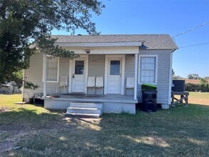 Building Photo - 507 Harrison Ln