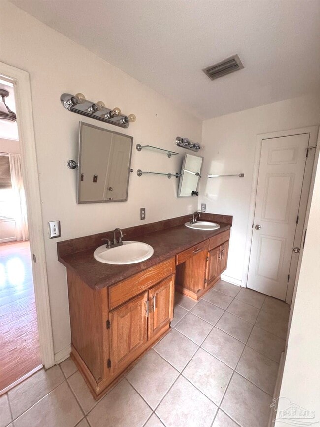 Building Photo - 1783 Village Pkwy