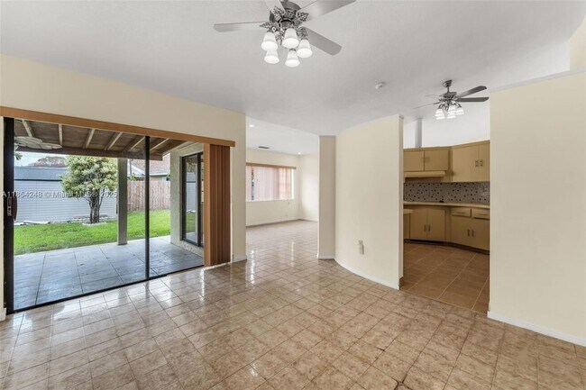 Building Photo - 9130 SW 101st Ave