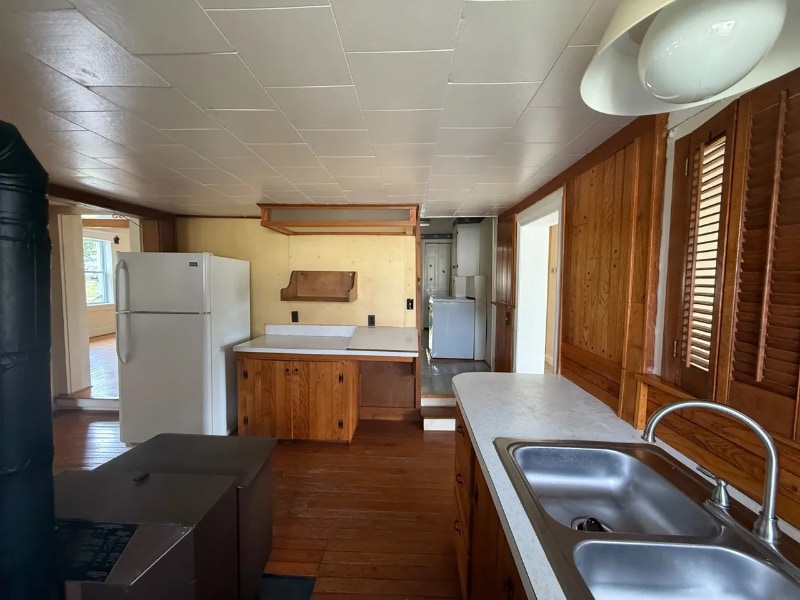 Building Photo - 23217 Village Rd