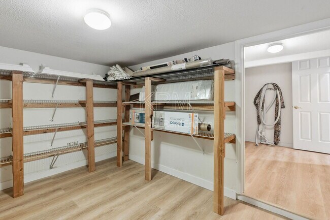 Building Photo - 5956 St Andrews Dr