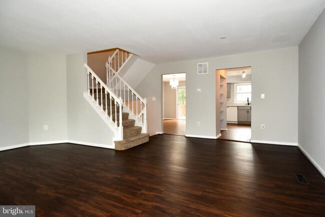 Building Photo - 13216 Country Ridge Dr