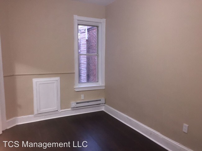 Building Photo - 3 br, 1.5 bath House - 1948 E Monmouth Street