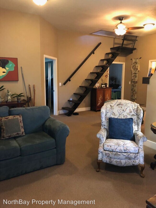 Building Photo - 3 br, 2 bath House - 1160 Gravenstein Hwy N