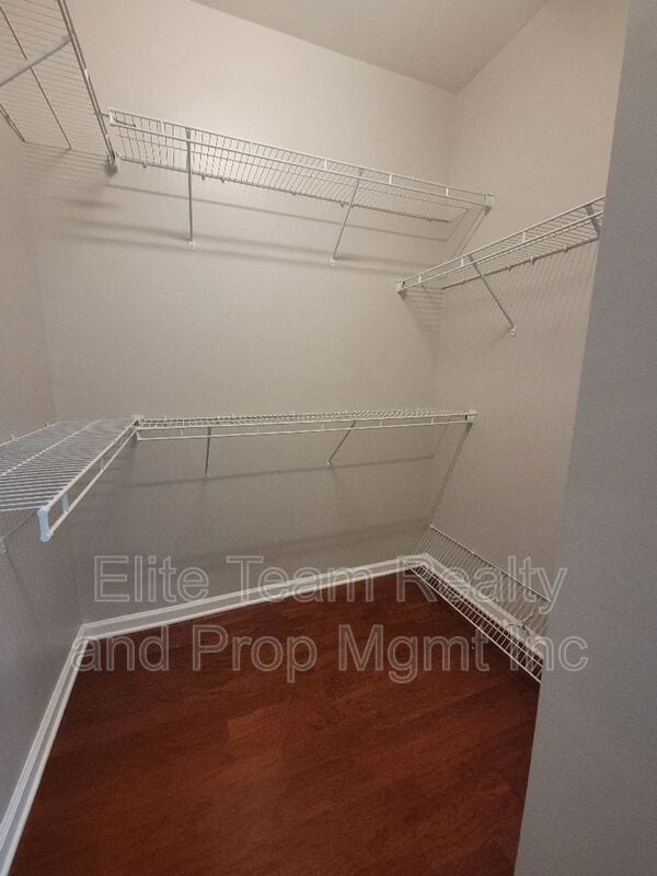 Building Photo - 2339 Whitford Ln