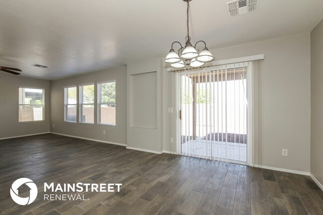 Building Photo - 6193 E Stonechat Dr