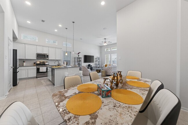 Building Photo - 2456 Solaris Bnd Dr