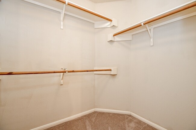 Building Photo - 13979 Maximos Dr