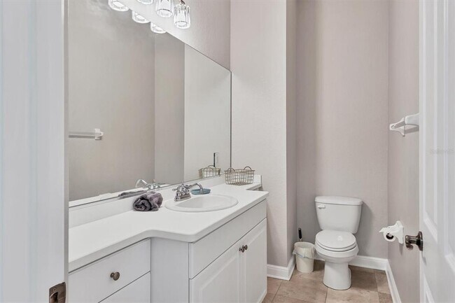 Building Photo - 5583 46th Ct W