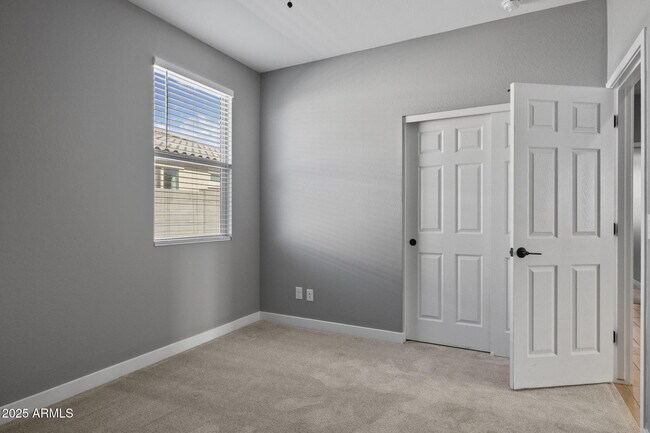 Building Photo - 17350 W Alexandria Way