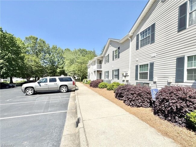 Building Photo - 5655 Hornaday Rd