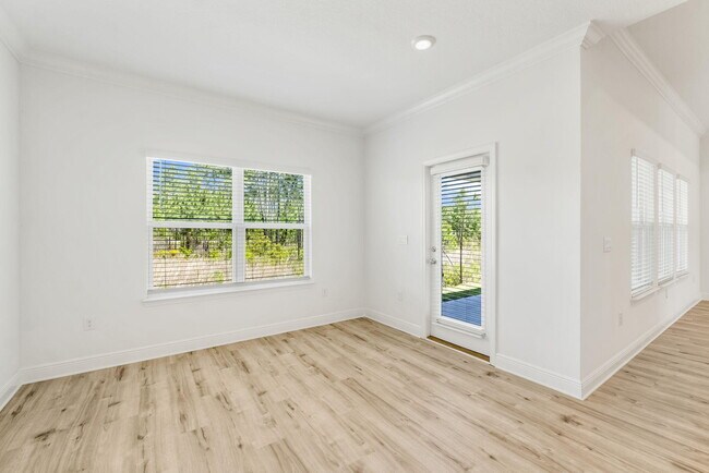 Building Photo - 147 Lk Pk Cv