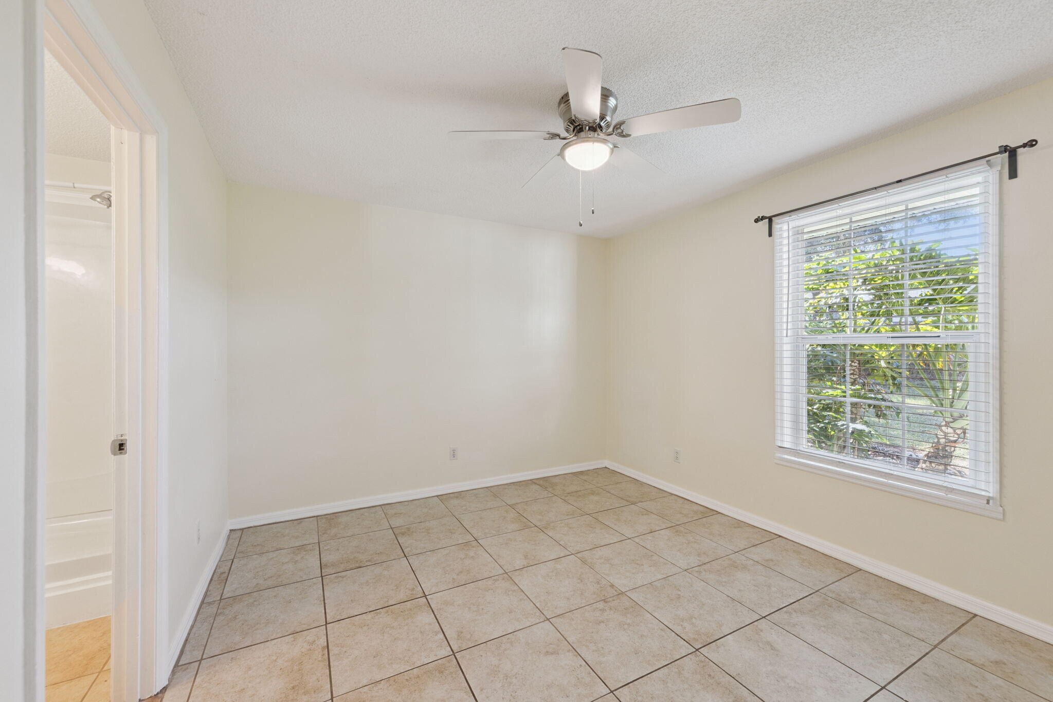 Building Photo - 212 Ridgecrest Loop