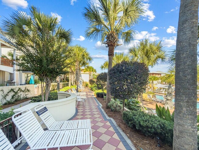 Building Photo - 110 E Blue Crab Loop