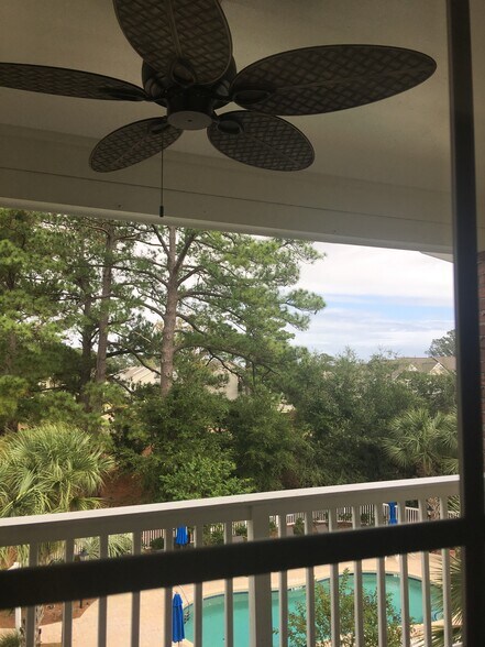 Building Photo - 4241 Hibiscus Dr