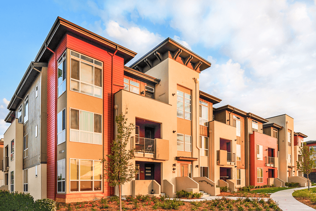 Building Photo - The Aster Town Center (South)