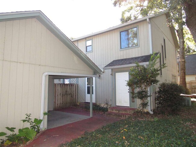 Building Photo - 3501 Parkwood Ave