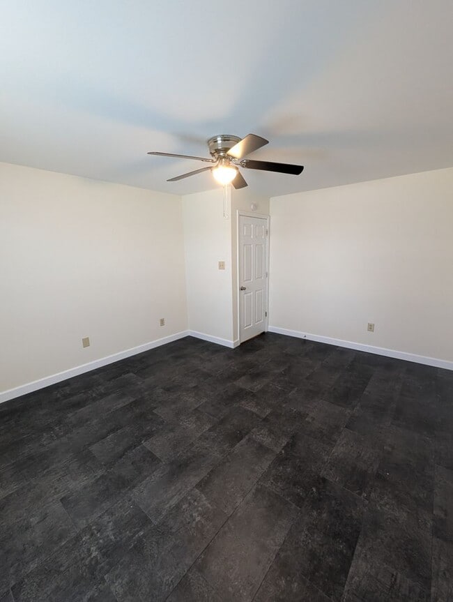 Building Photo - 2 Bed/ 2 Bath- Village South Condominiums - Available NOW!