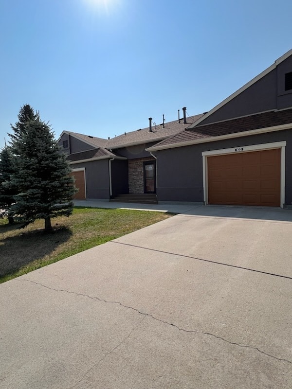 Building Photo - 323 Norbeck Ct