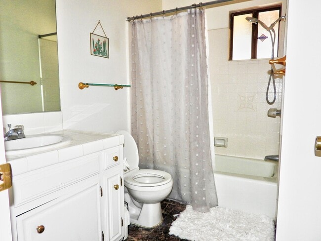 Building Photo - 56814 Mountain View Trail