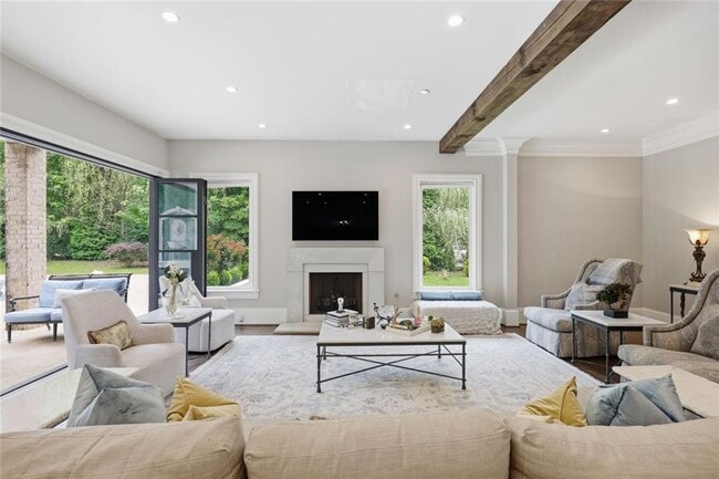 Building Photo - 5965 Riverside Dr