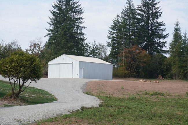 Building Photo - 27413 NE Falls Rd