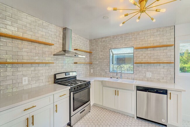 Building Photo - 2909 Cimarron St