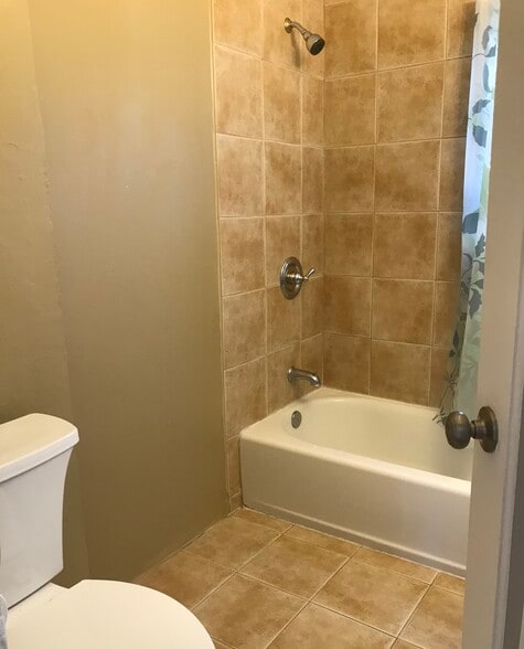 Building Photo - 3530 Helms Ave