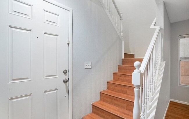 Building Photo - 541 Warminster Ave