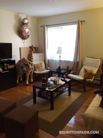 Building Photo - 67 Chiswick Rd