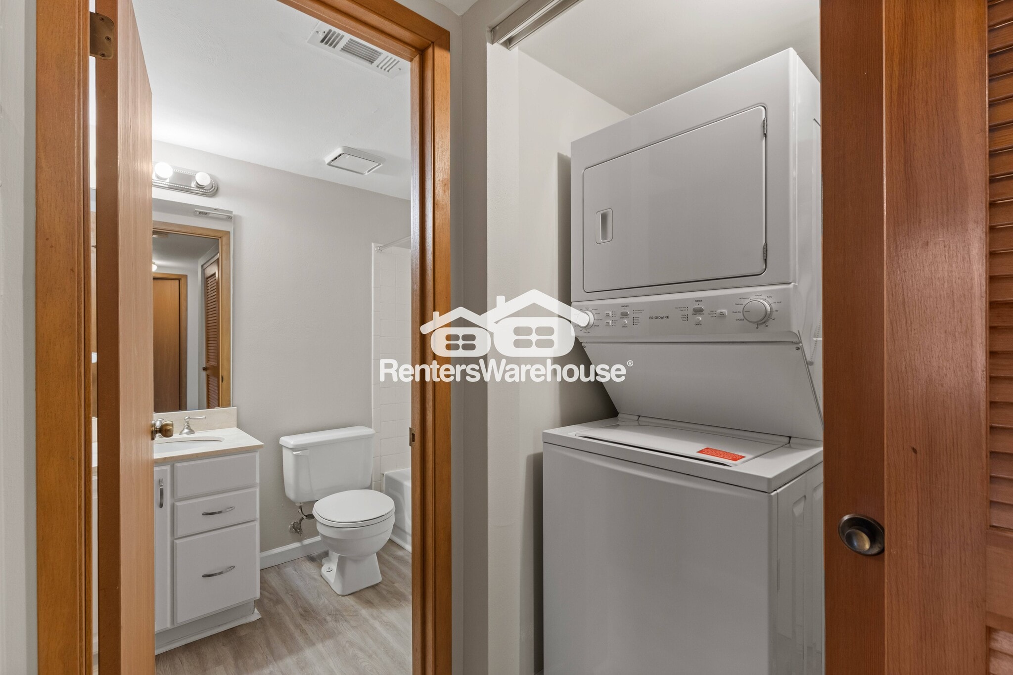 Building Photo - 708 Ridgeside Dr