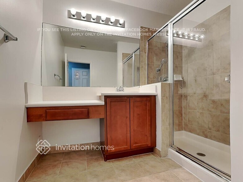 Building Photo - 27407 SW 143rd Ave