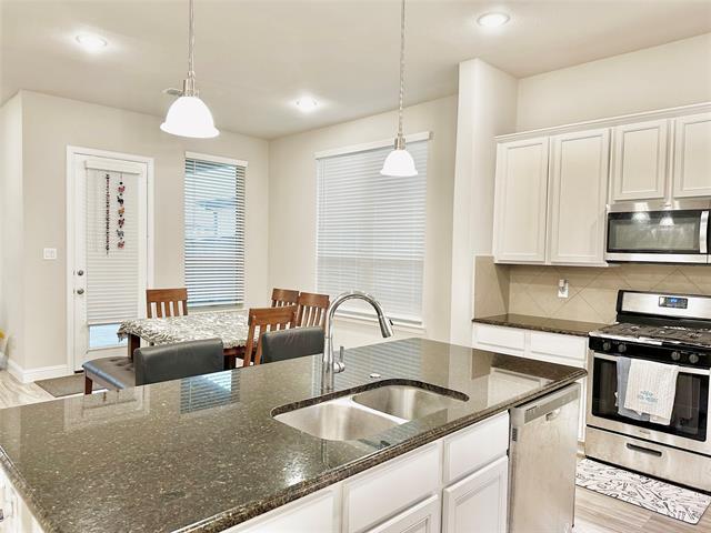 Building Photo - 721 Cromwell Dr