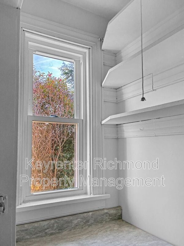 Building Photo - 2806 Hawthorne Ave