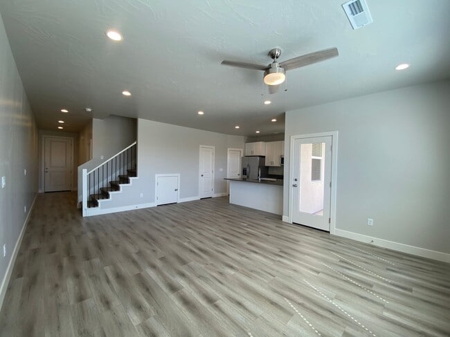 Building Photo - 3 BEDROOM SAND HOLLOW TOWNHOME FOR RENT!