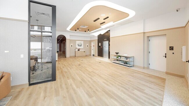 Building Photo - 955 Bannock St