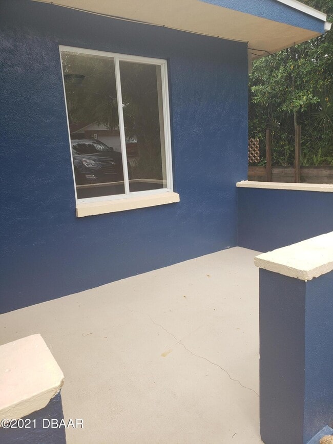 Building Photo - 135 Highland Ave