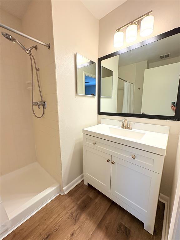 Building Photo - 851 Creekway Ct
