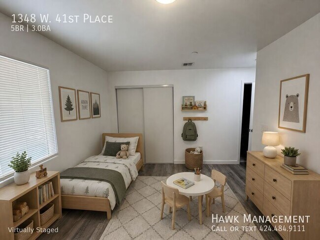 Building Photo - 1348 W 41st Pl