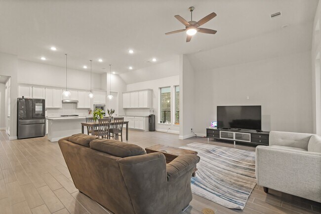 Building Photo - 10943 Water Hyssop Ln