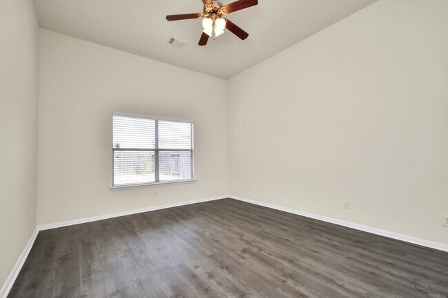 Building Photo - 2626 Orchard Creek Ln