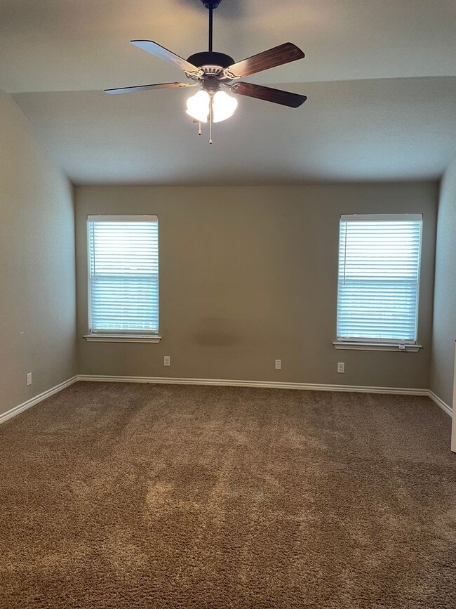 Building Photo - Available Now | Beautiful Single-Story 4 Bed, 2.5 Bath | Covered Patio | Close to Fort Cavazos | ...