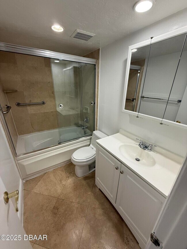 Building Photo - 405 N Halifax Ave