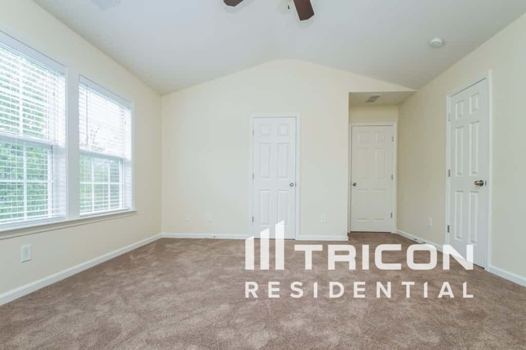 Building Photo - 2146 Ponty Pool Dr