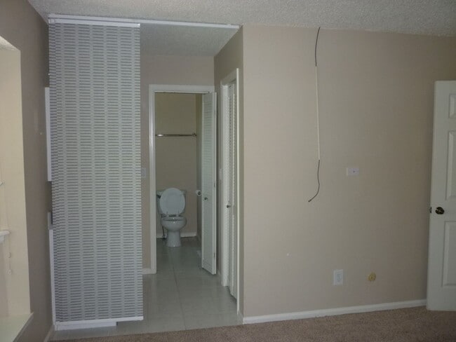 Building Photo - Parker Home in The Pinery!!