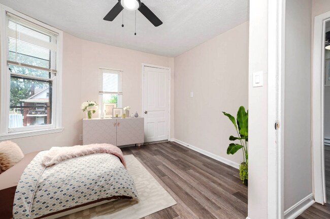 Building Photo - 3030 Cleinview Ave