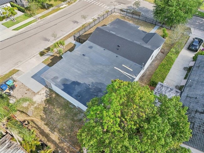 Building Photo - 730 W Swoope Ave