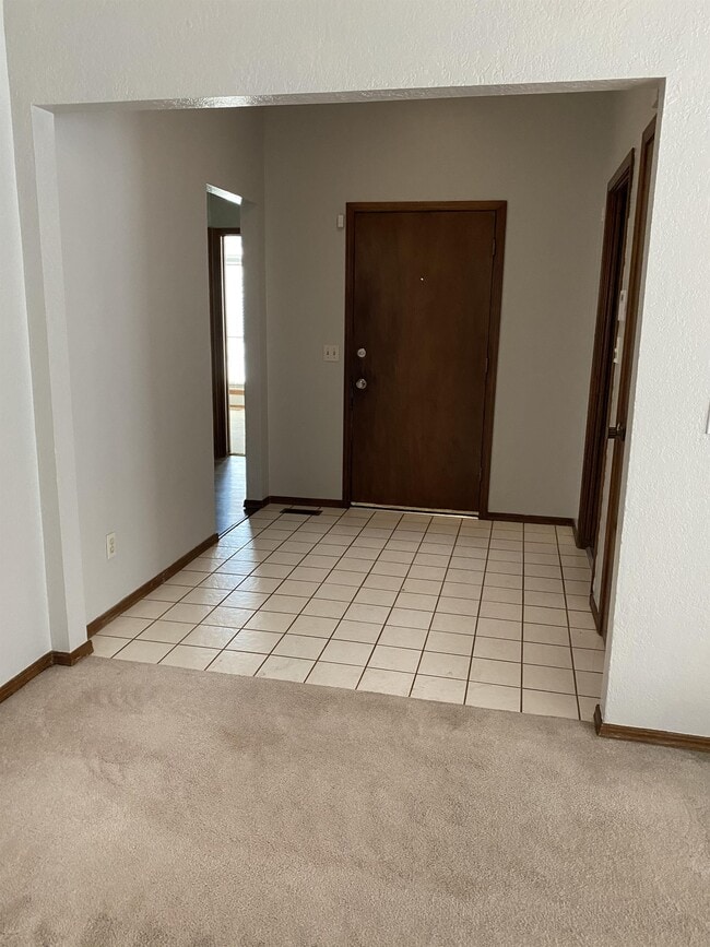 Building Photo - 541 NW 170th St